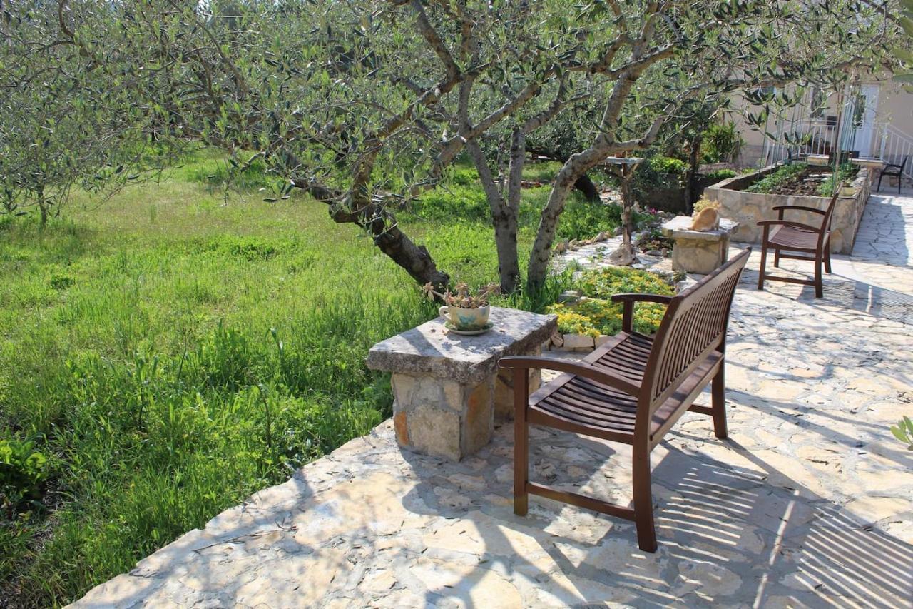 Cosy Sun-Splashed Bedroom - Pansion Hajduk Korcula Town Exterior foto